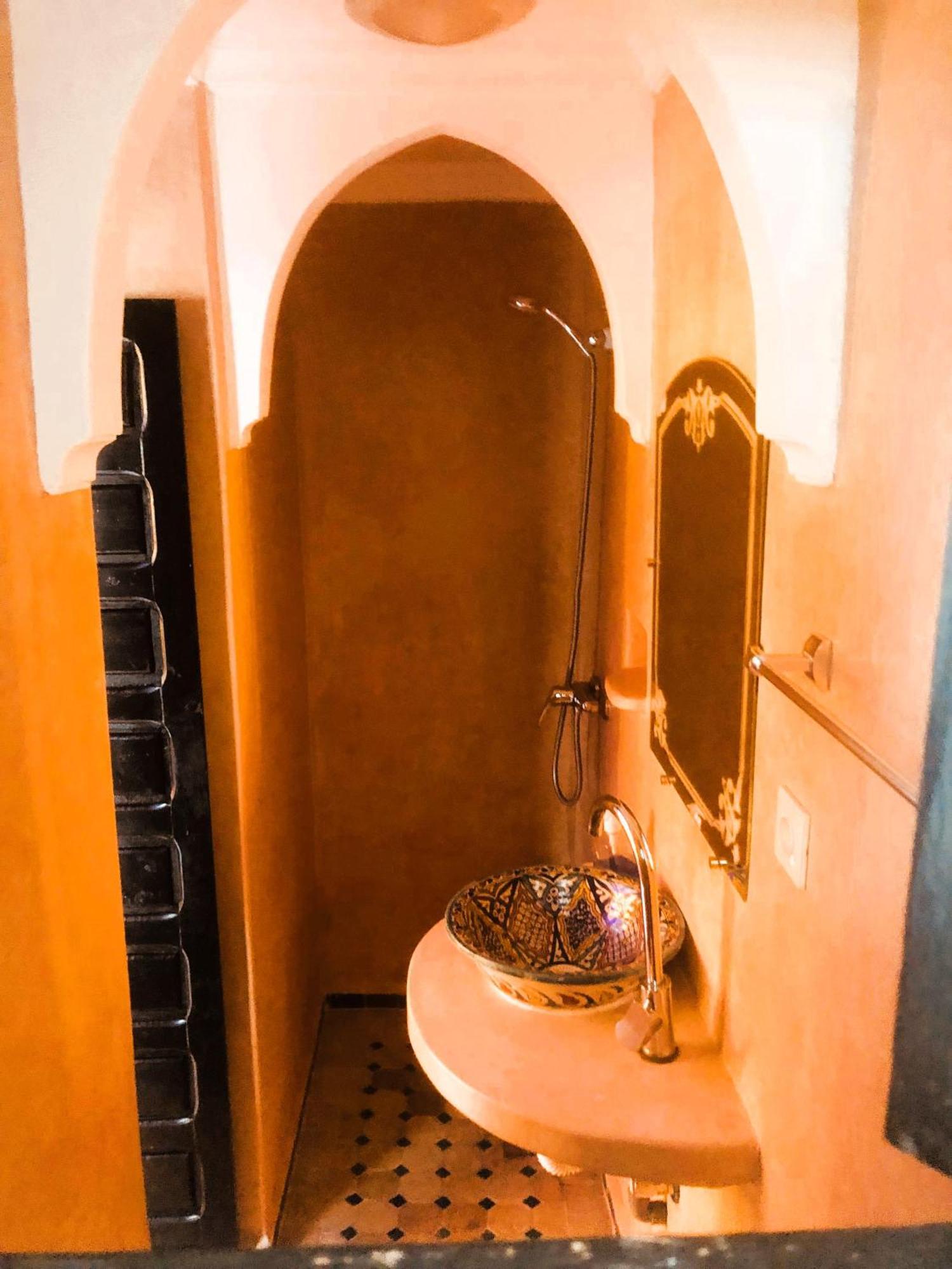 Quarya Assiyahia - Riad Camilia- Maison Entiere Avec Piscine 마라케시 외부 사진